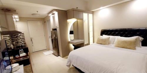 Studio Apartment with King Bed