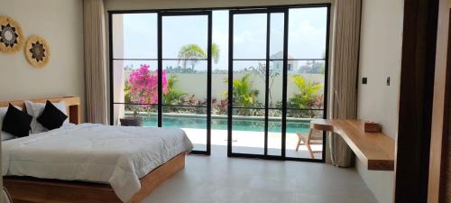 Double Room with Pool View