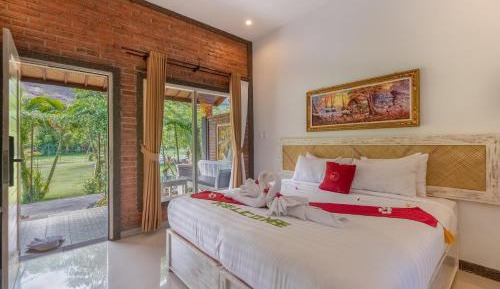 Deluxe Double or Twin Room with Pool Access