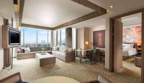 Superior King Suite
