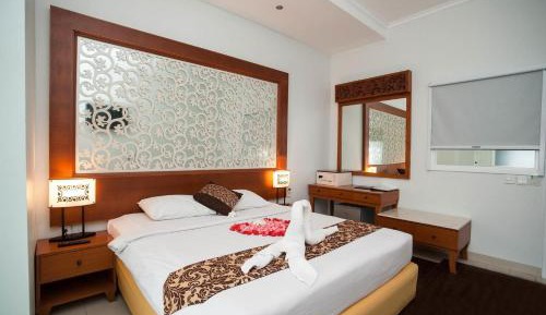 Deluxe Queen Room