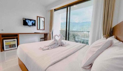 Queen Room with Balcony