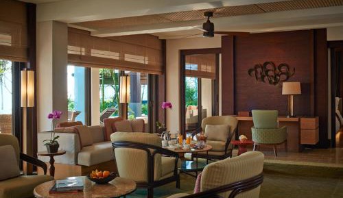 Ritz-Carlton Pool Access Suite Two Bedroom with Free Daily Resort Activity