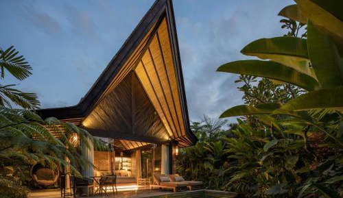 Premium Jabu with Plunge Pool, Daily Floating Breakfast and Afternoon Tea