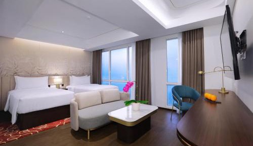 Premier Suite Twin