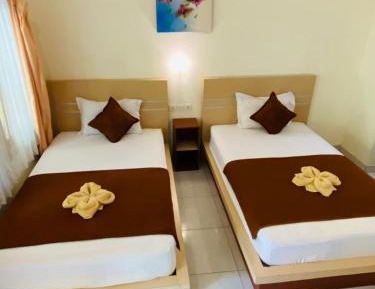 Standard Twin Room with Garden View