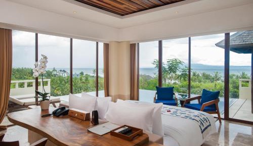 Ocean Pool Villa