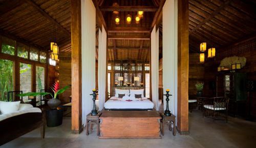 Wooden One-Bedroom Luxury Villa with Free Yoga Activities
