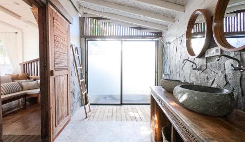 One-Bedroom Bungalow
