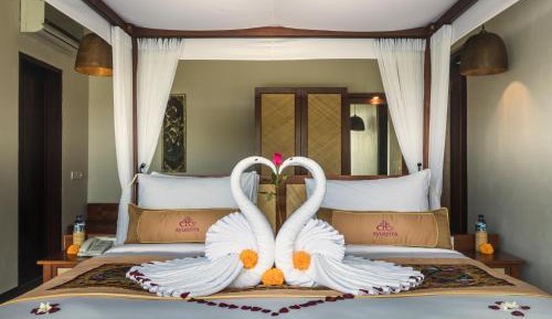 Deluxe One-Bedroom Pool Villa and Jacuzzi