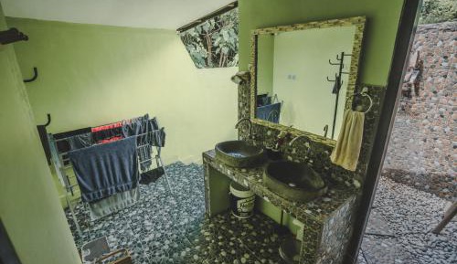 Bed in 10-Bed Mixed Dormitory Room