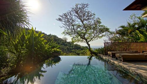 Pool Villa, include Free Afternoon Tea, 20% Discount Spa, Free Shuttle to Lovina Beach and Free Herbs & Spices Garden Tour.