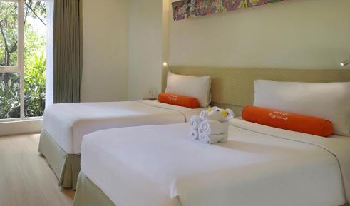 Day Pass Package - 4 Hours Usage at HARRIS Room