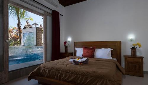 One-Bedroom Pool View