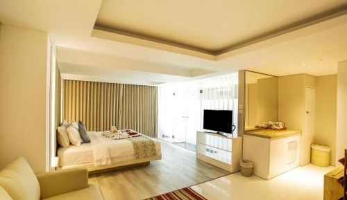 Flash Deal - Deluxe Suite