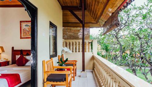 Cottage with Garden View