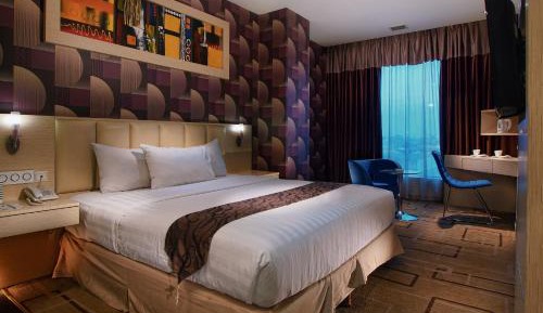 Deluxe Double or Twin Room