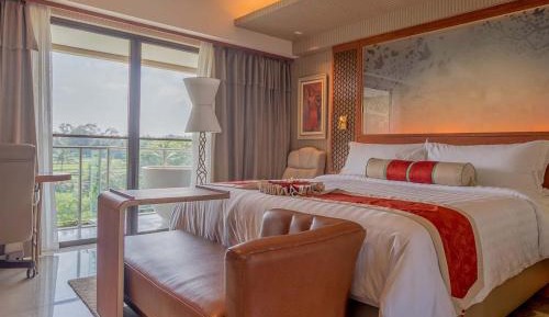 Deluxe Premium King Room with Outdoor Tub & Rice Field View