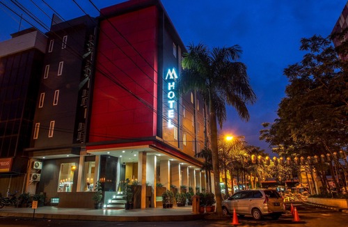 Melawai Hotel | M Hotel