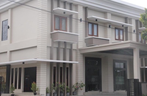 Cepu Hotel | Hotel Cepu Indah 1