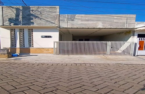Patrang Hotel | EXPRESS O 91293 House