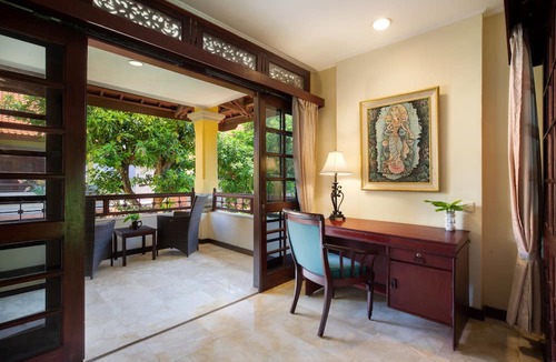 Legian Hotel | Royal Hotel and Villa Bali
