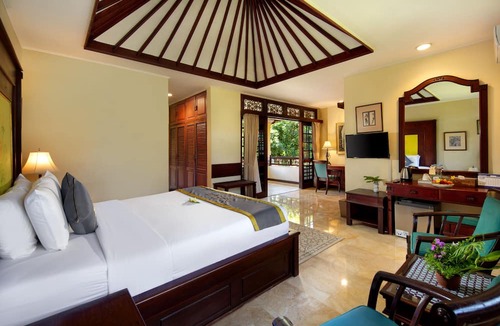 Legian Hotel | Royal Hotel and Villa Bali