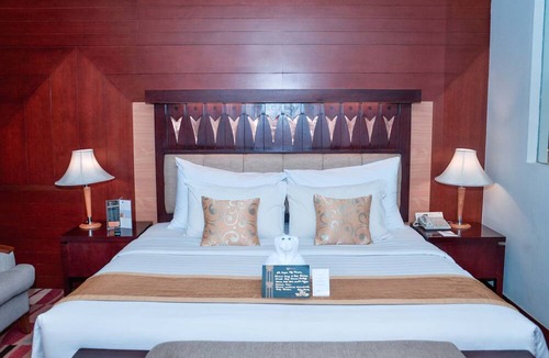 Astana Anyar Hotel | Hotel Savoy Homann