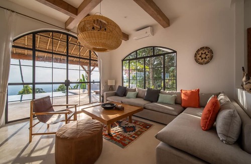 Tigawasa Villa | NEW ! Stunning 4BR Jungle View Villa in Lovina