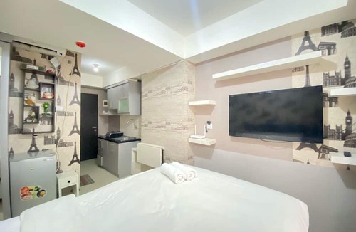 Malabar House | Homey Studio Furnished At Grand Asia Afrika Apartment