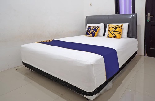 Blitar Hotel | Hotel O Kost Putih Syariah