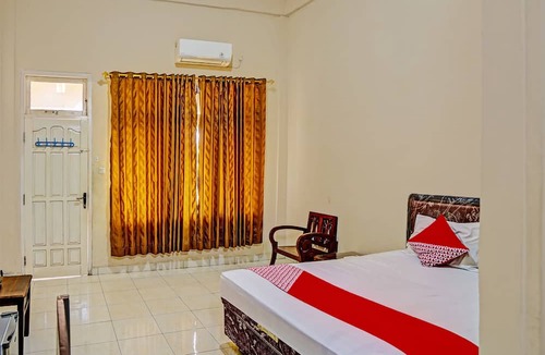 Prabumulih Hotel | OYO Life 91984 Taufik Kost Syariah