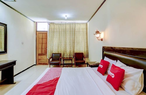 Lumajang Hotel | OYO 90250 Hotel Lumajang New