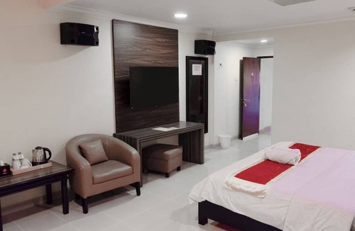 Old Jakarta Hotel | Palette Ancol Near Dufan Formerly BI Executive