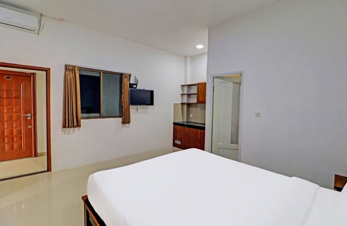 By Pass Ngurah Rai Hotel | Capital O 92039 Runways House