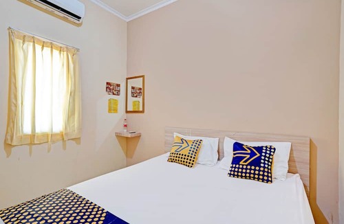 Hargomulyo Hotel | OYO 90622 Hotel Galaksi