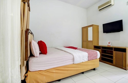 Subang Hotel | OYO 90118 Hotel Diamond Syariah