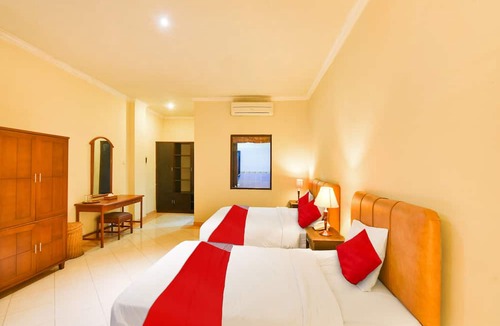 Kuta Hotel | Super OYO Townhouse Oak Maxi Hotel Legian