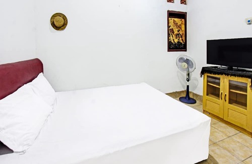 Lombok Hotel | SPOT ON 91982 Dani HomestayNearSesaot Lodge