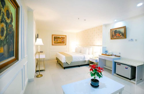 Prawirotaman Hotel | The Cube Malioboro Hotel