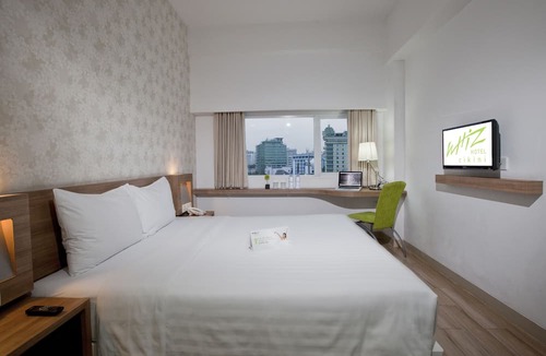 Cikini Hotel | Whiz Hotel Cikini Jakarta