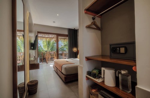 Batu Bolong Hostel | Roomates Beach Hostel Canggu by Ini Vie Hospitality