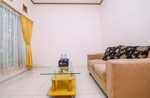 Pancawati Apartment | Comfort Stay Studio Room At Graha Wishnu Guest House
