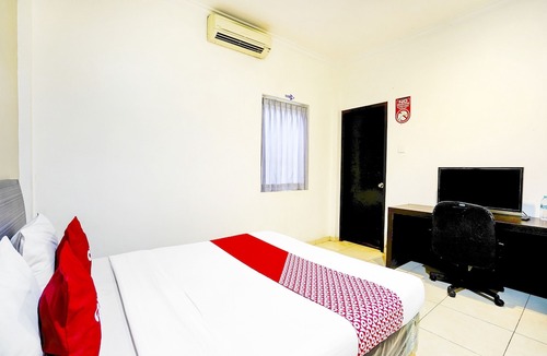 Waru Hotel | OYO Flagship 91290 Pondok Inap Shofwa 2
