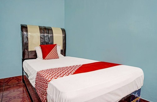 Toba Samosir Hotel | Hotel O Adela