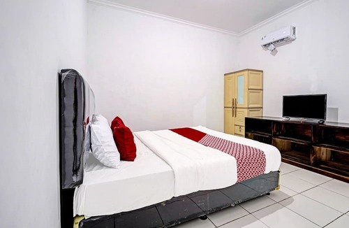 Pameungpeuk Hotel | OYO 91334 Permata Papua Guest House