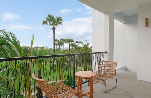 Tulamben Hotel | Palm Springs Bali Resorts