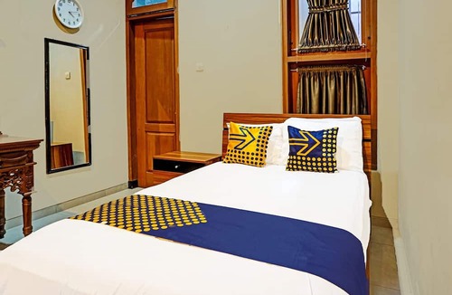 Malang Hotel | Hotel O Sumpil Syariah
