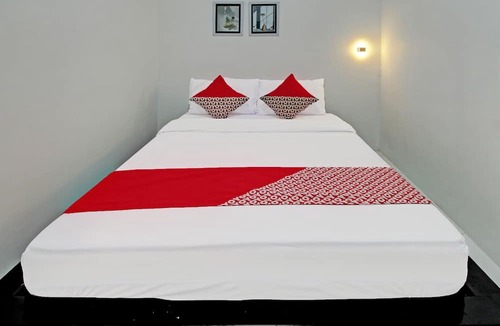 Tulungagung Hotel | Hotel O Sirih Gading Family Guest House