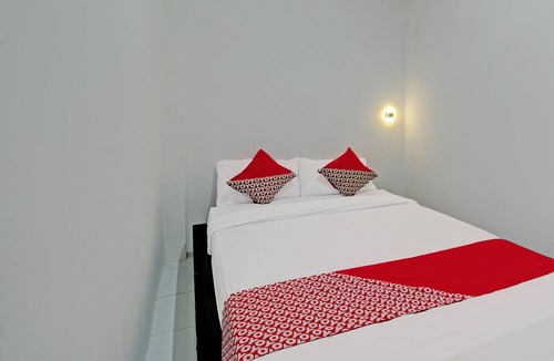 Tulungagung Hotel | Hotel O Sirih Gading Family Guest House